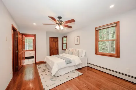 36 Old Farm Road Bedford NH 03110