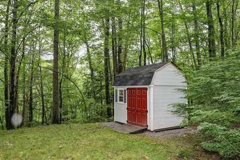 36 Old Farm Road Bedford NH 03110