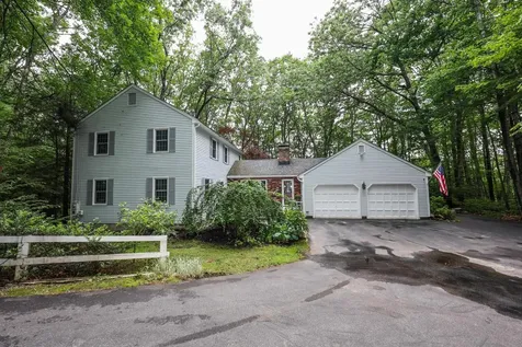 36 Old Farm Road Bedford NH 03110