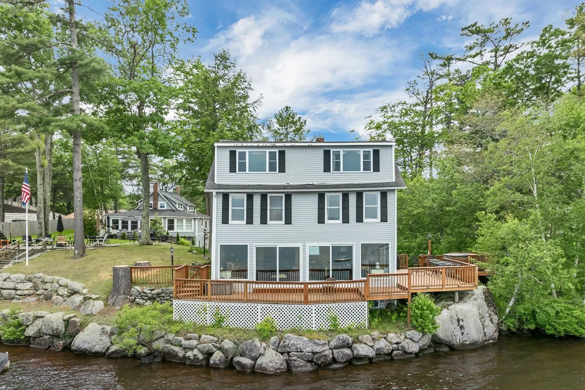 596 Endicott Street Laconia NH 03246