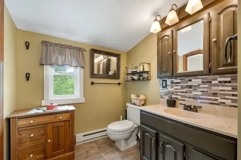 596 Endicott Street Laconia NH 03246