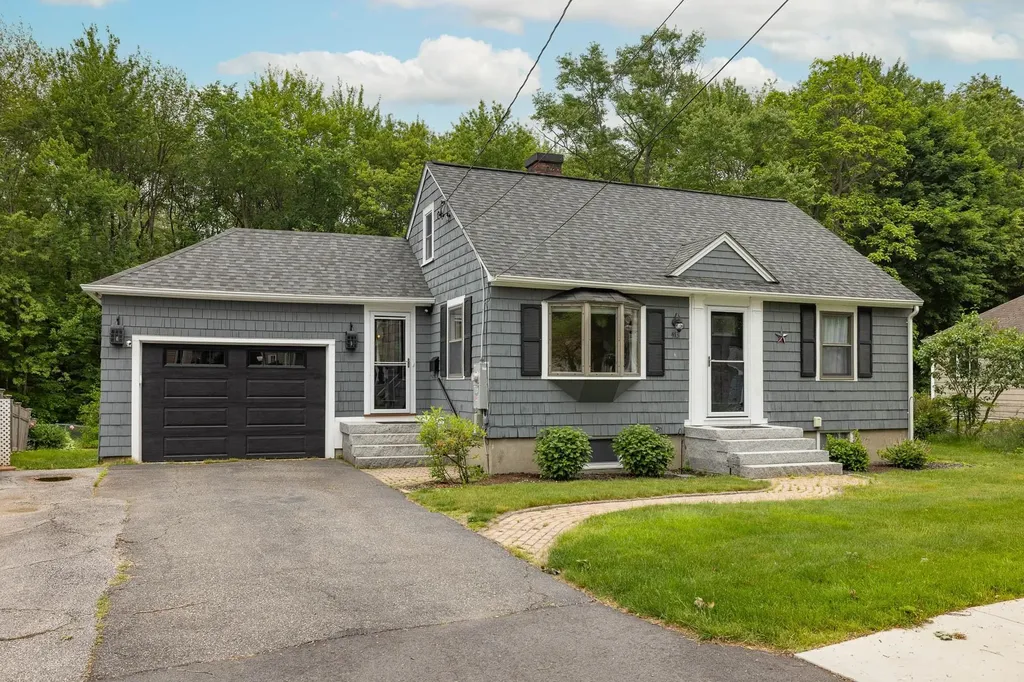 413 Colonial Drive Portsmouth NH 03801