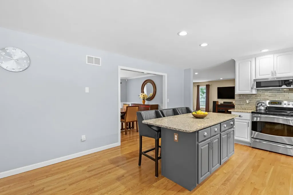 7 Wesley Lane Salem NH 03079