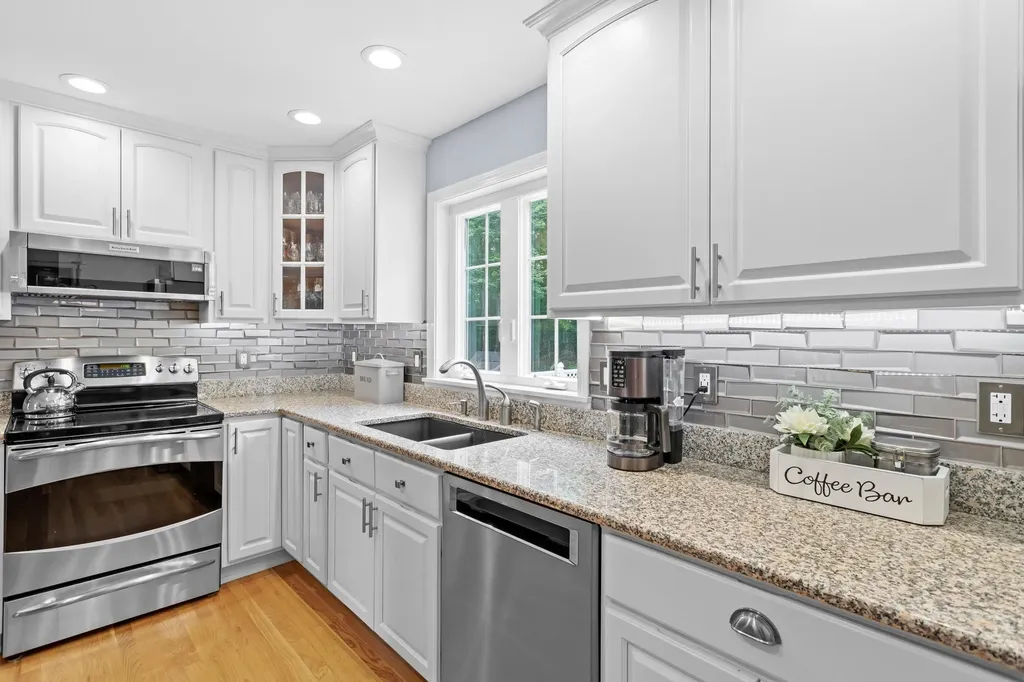 7 Wesley Lane Salem NH 03079