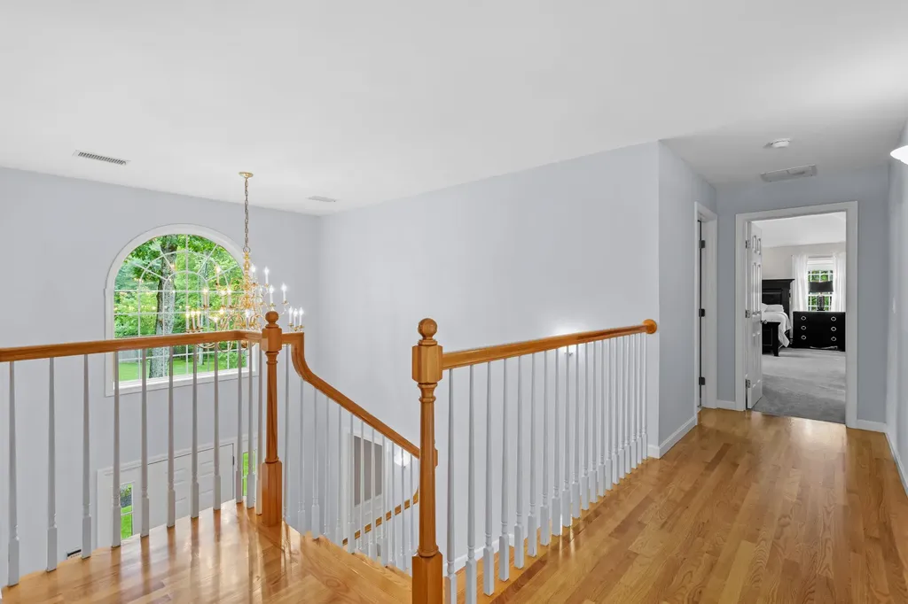 7 Wesley Lane Salem NH 03079