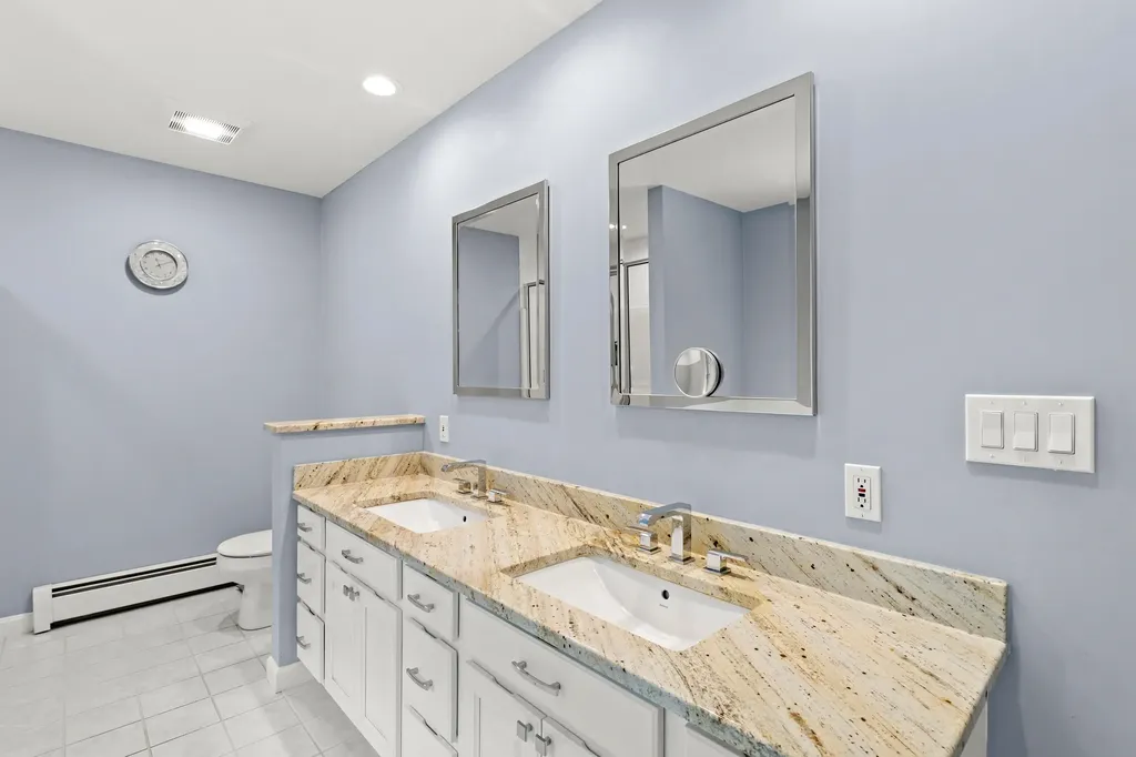7 Wesley Lane Salem NH 03079