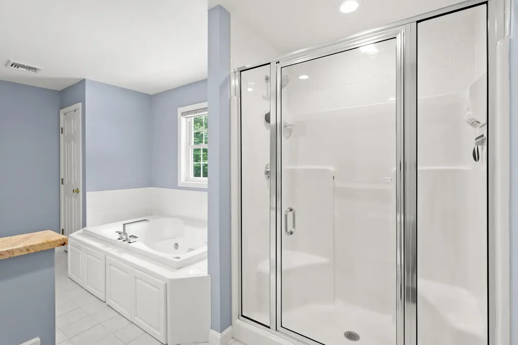 7 Wesley Lane Salem NH 03079