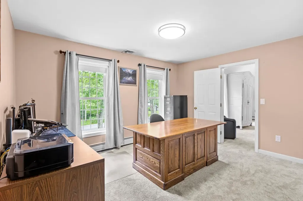 7 Wesley Lane Salem NH 03079