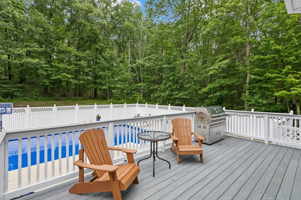 7 Wesley Lane Salem NH 03079