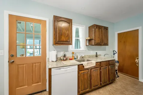 906 North Main Street Laconia NH 03246