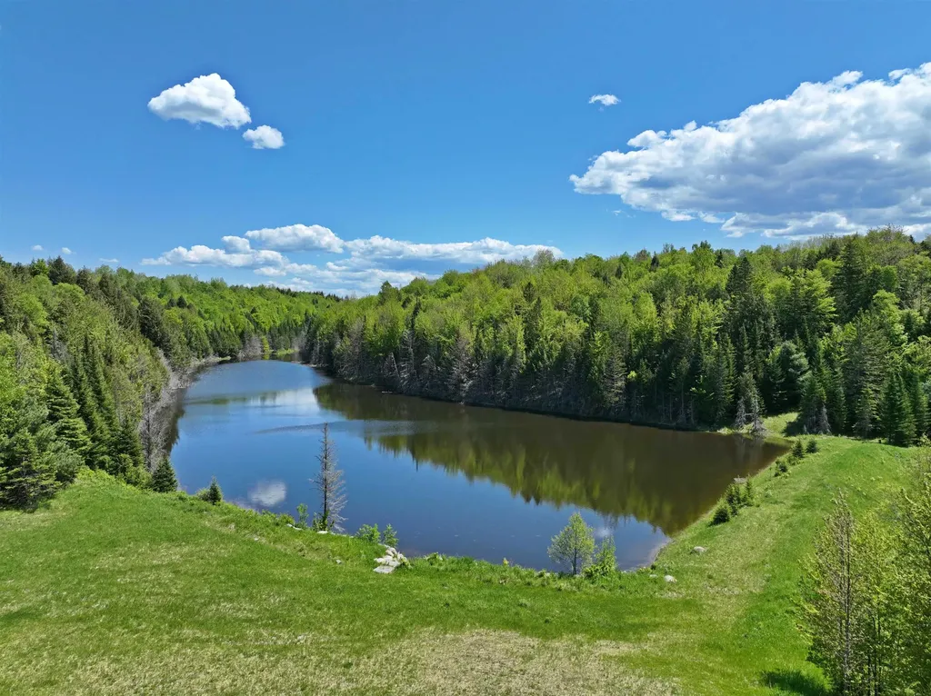 -- Baird Road Barton VT 05822