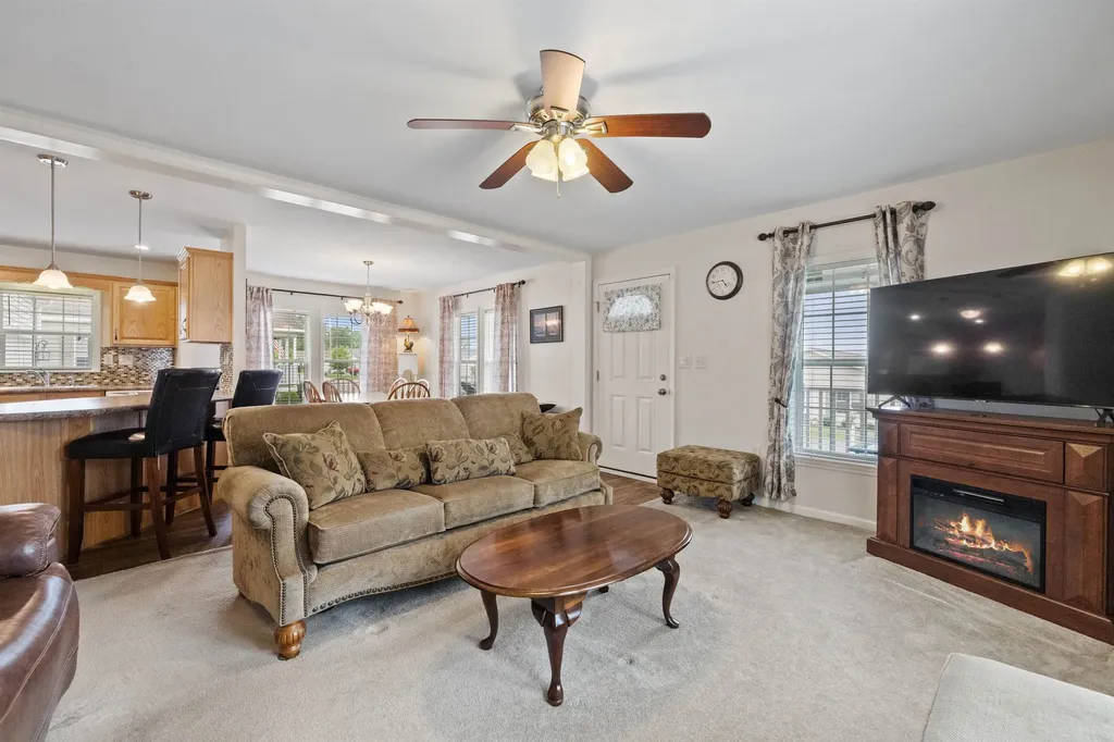 10 Dynamic View Drive Franklin NH 03235