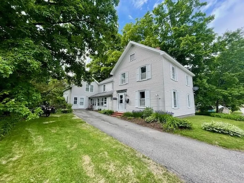 11 Alpine Street Gorham NH 03581