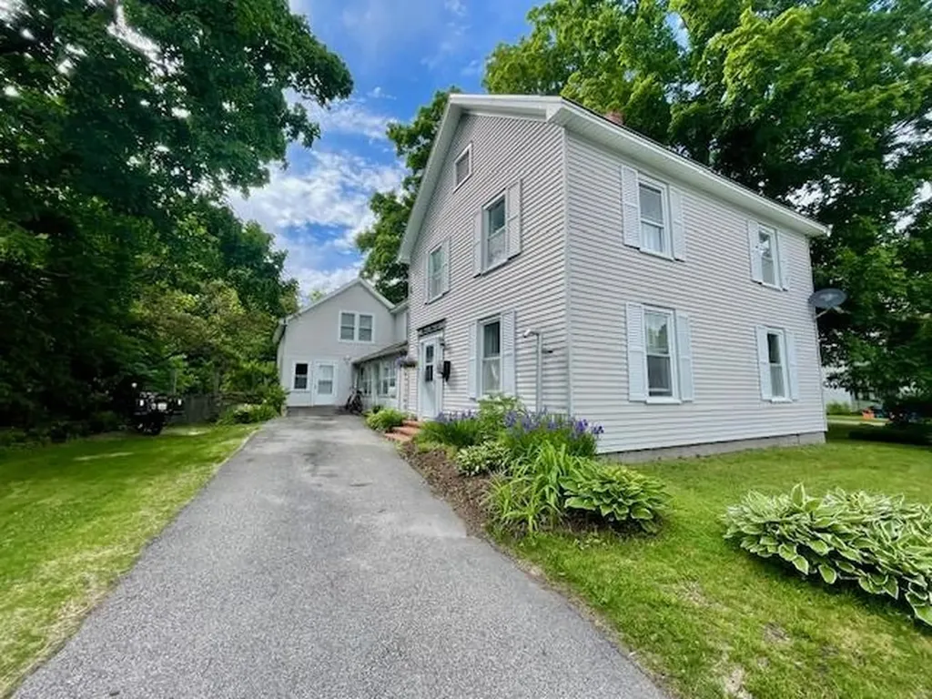 11 Alpine Street Gorham NH 03581