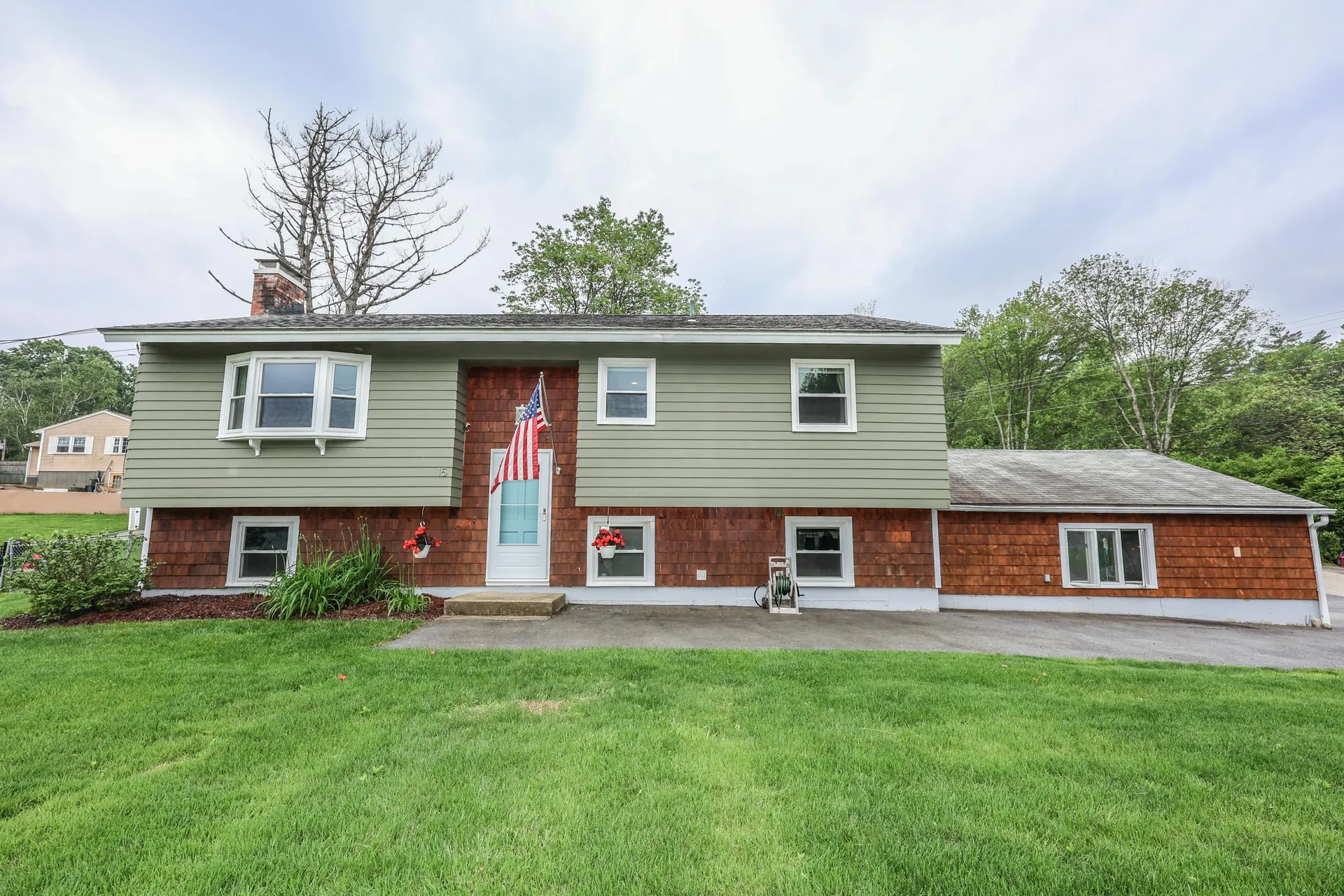 15 Pine Street Hooksett NH 03106