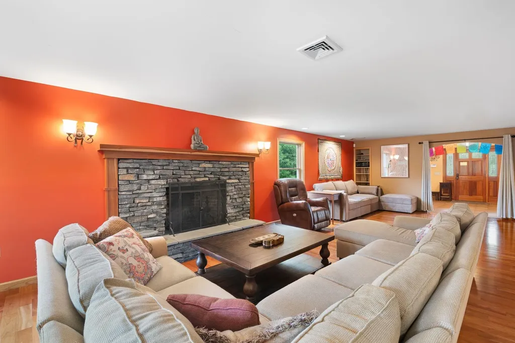 925 Hinesburg Road Brattleboro VT 05301