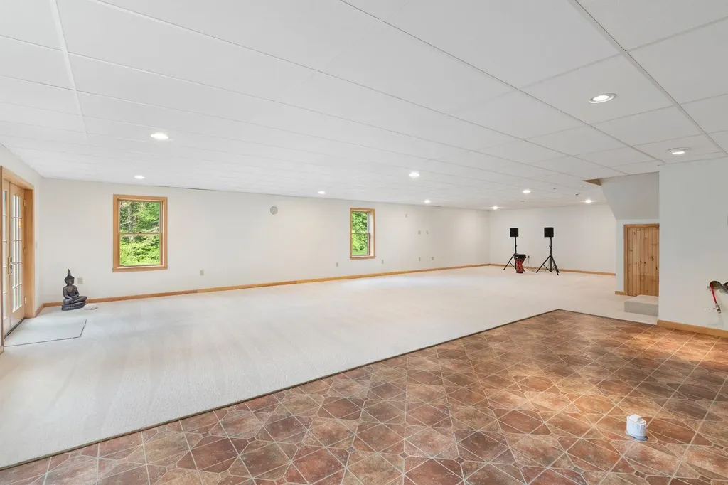 925 Hinesburg Road Brattleboro VT 05301