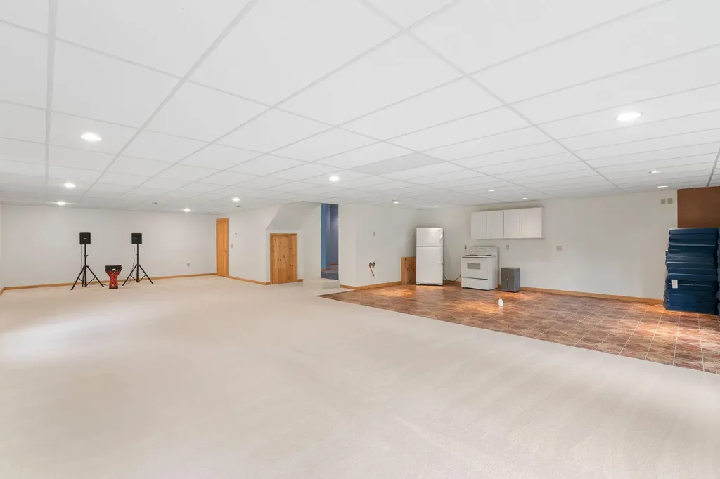 925 Hinesburg Road Brattleboro VT 05301