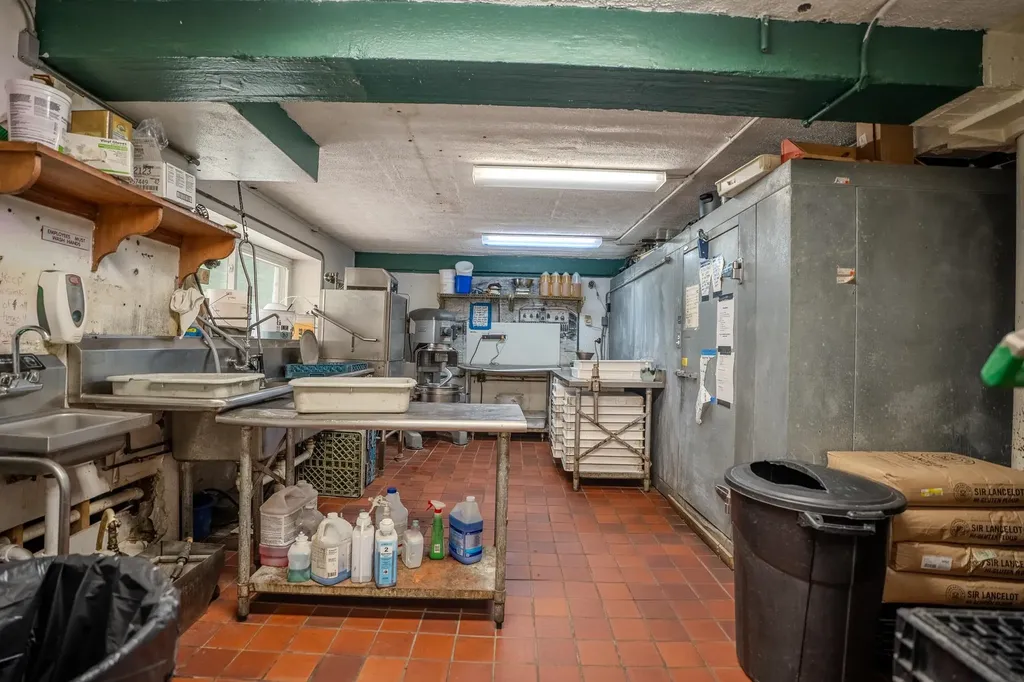 1216 Railroad Street St. Johnsbury VT 05819