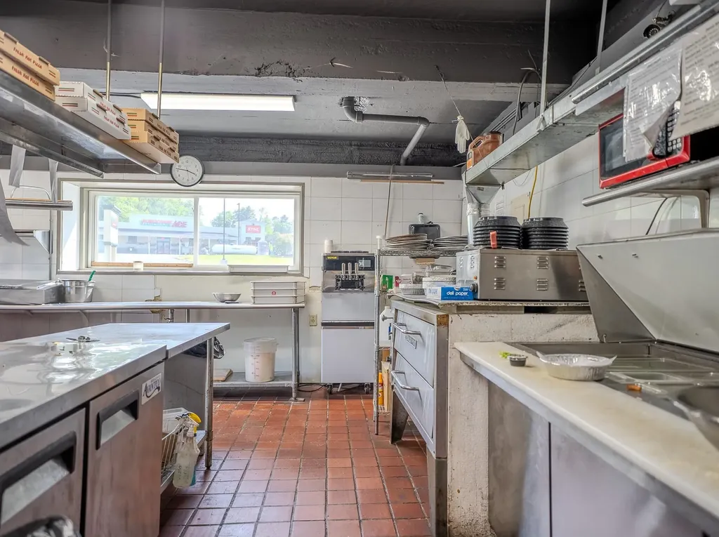 1216 Railroad Street St. Johnsbury VT 05819