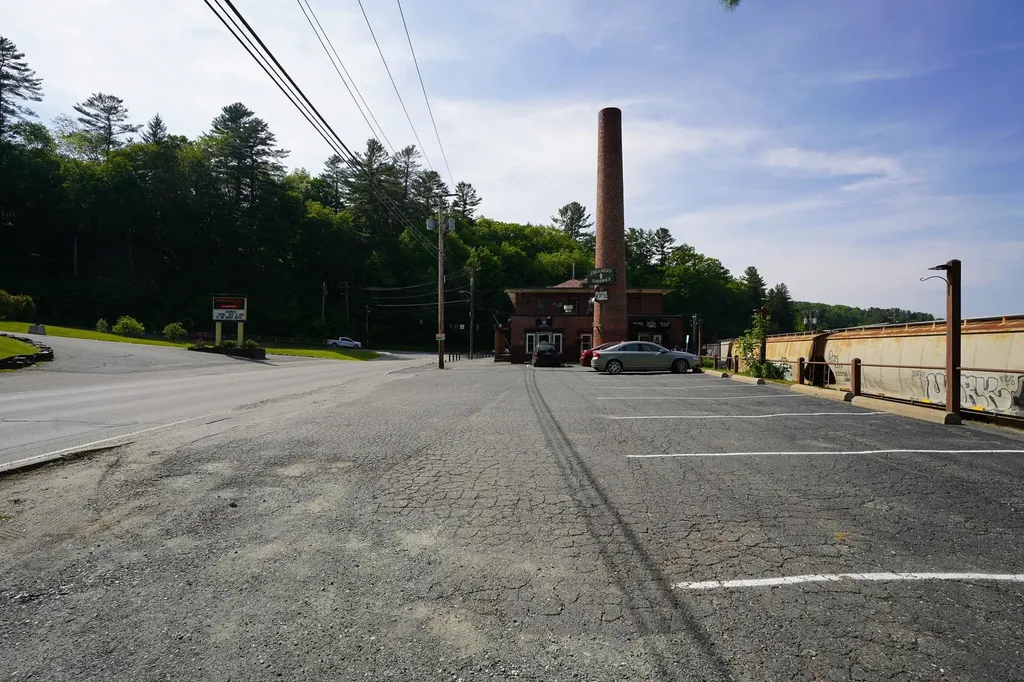 1216 Railroad Street St. Johnsbury VT 05819