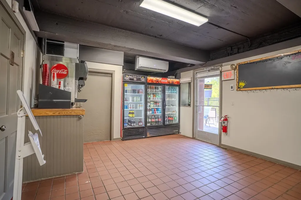 1216 Railroad Street St. Johnsbury VT 05819