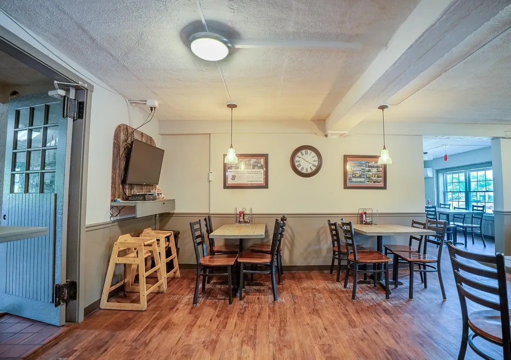 1216 Railroad Street St. Johnsbury VT 05819