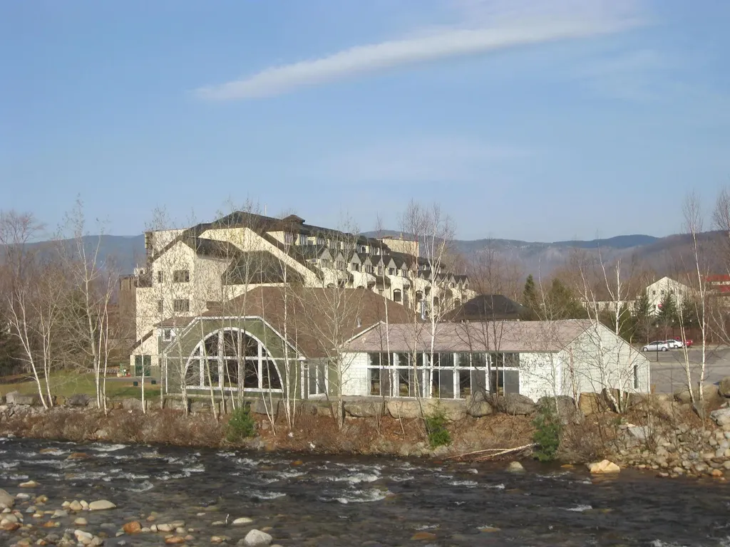 48 Cooper Memorial Drive Lincoln NH 03251