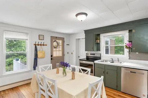 3 Broadway Street Rochester NH 03868