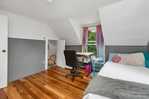 3 Broadway Street Rochester NH 03868