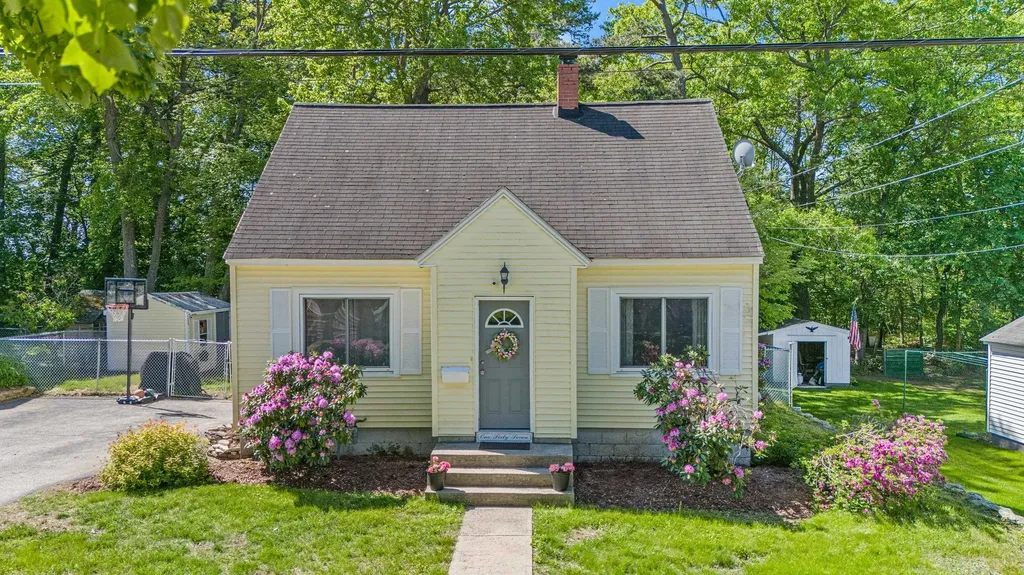 167 Seames Drive Manchester NH 03103