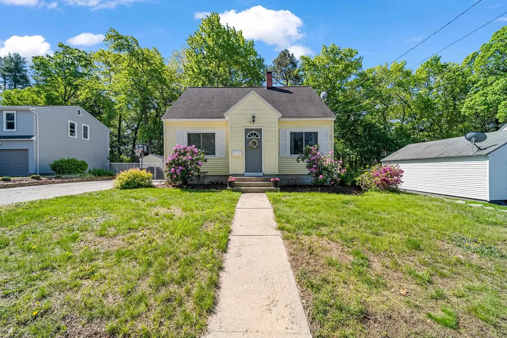 167 Seames Drive Manchester NH 03103