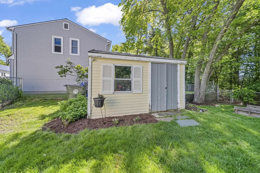 167 Seames Drive Manchester NH 03103