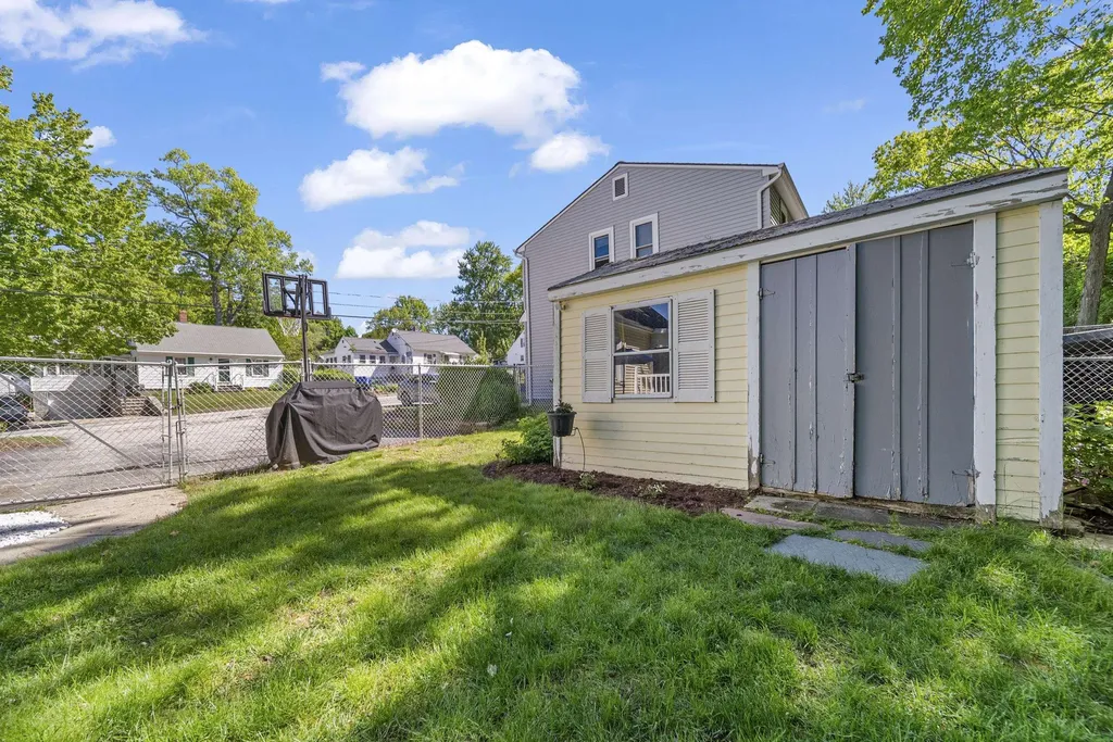 167 Seames Drive Manchester NH 03103