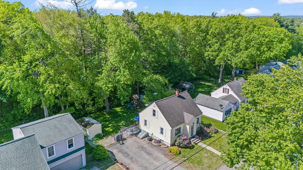 167 Seames Drive Manchester NH 03103