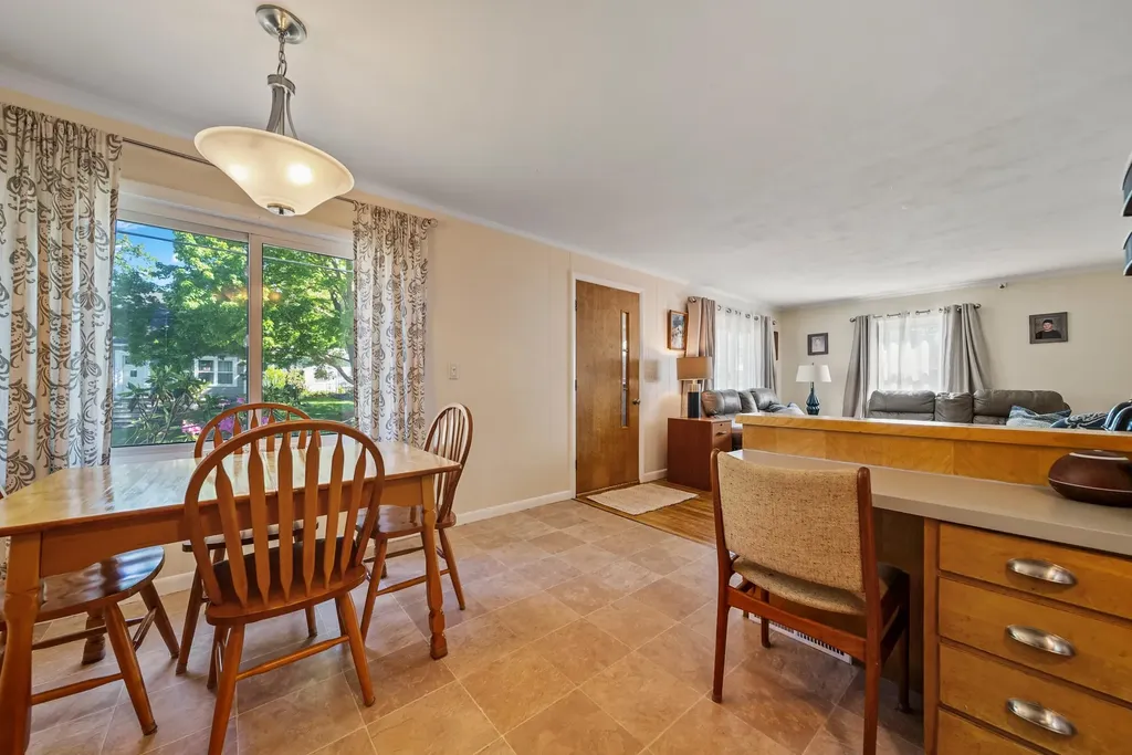 167 Seames Drive Manchester NH 03103
