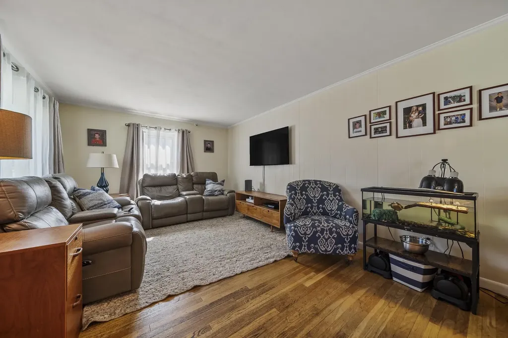 167 Seames Drive Manchester NH 03103