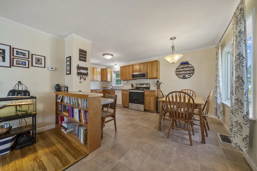 167 Seames Drive Manchester NH 03103