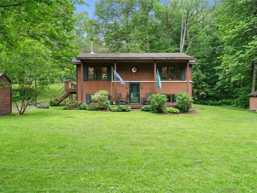 1716 Us Route 2 Moretown VT 05676