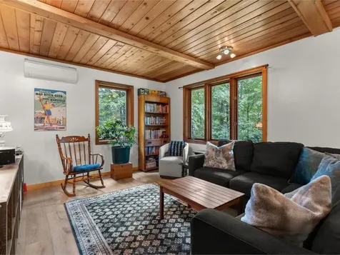 1716 Us Route 2 Moretown VT 05676