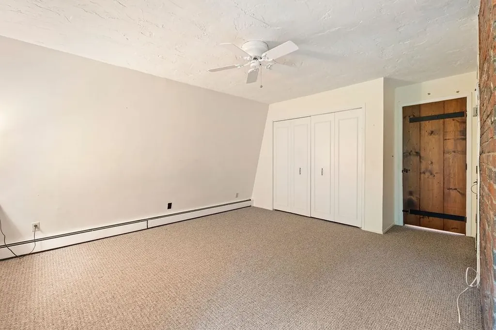 2 Little Hook Road Lee NH 03861