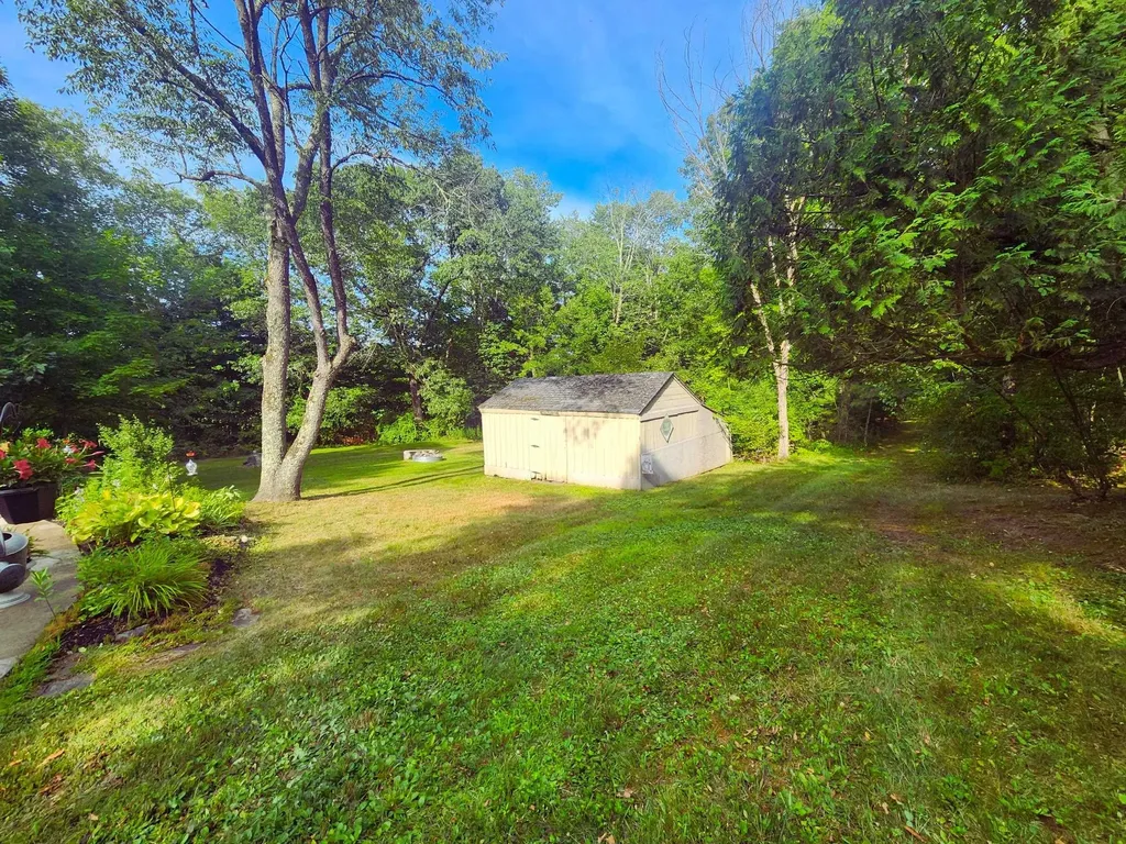 2 Little Hook Road Lee NH 03861