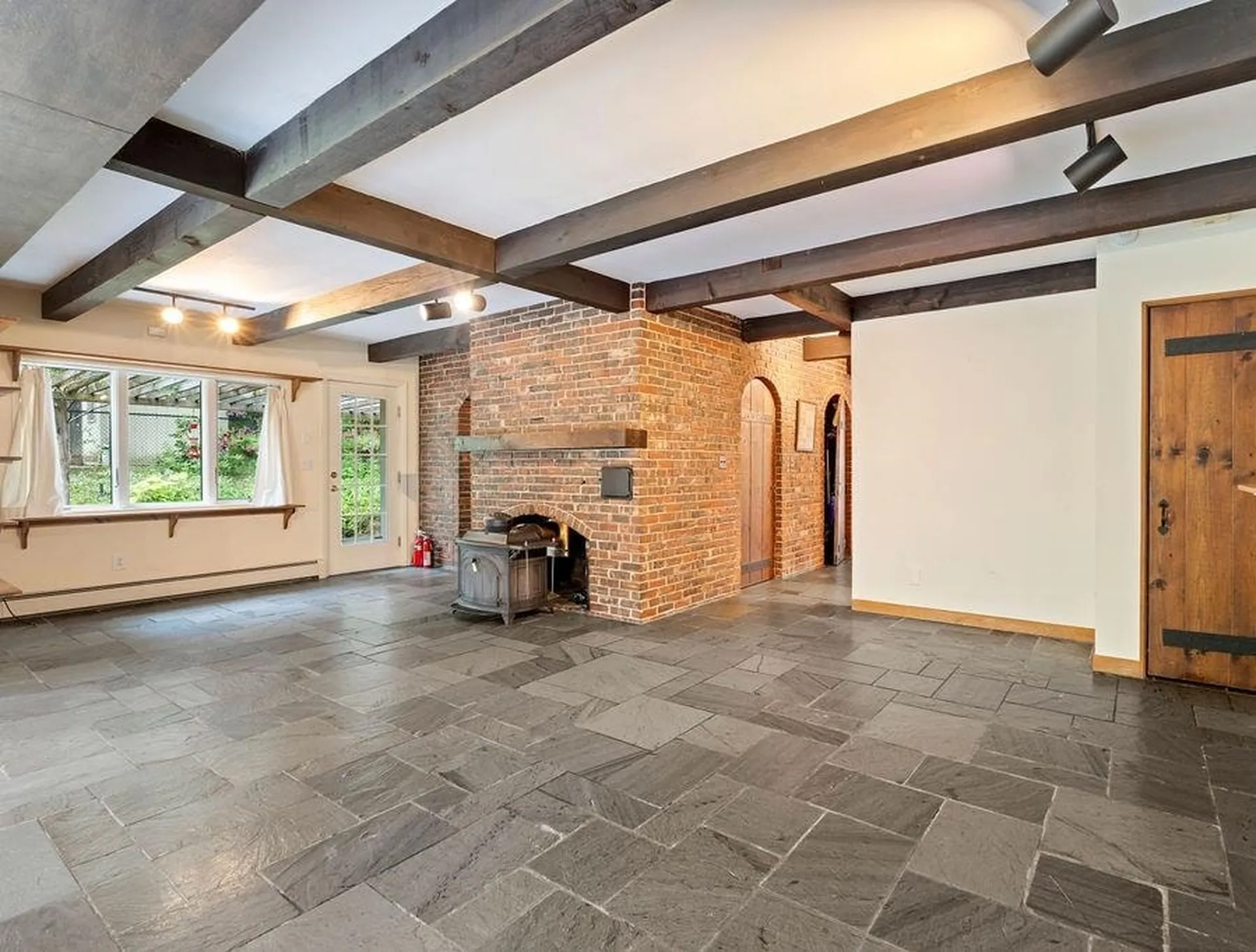 2 Little Hook Road Lee NH 03861