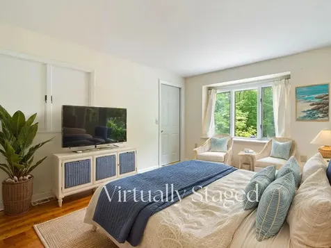 2 Little Hook Road Lee NH 03861