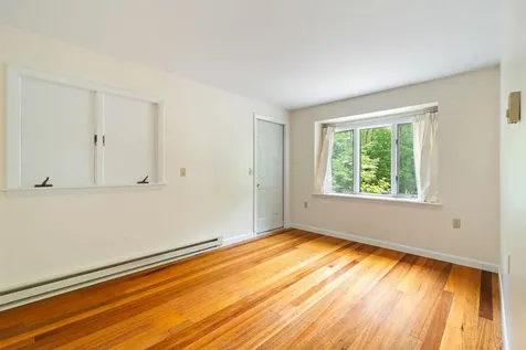 2 Little Hook Road Lee NH 03861