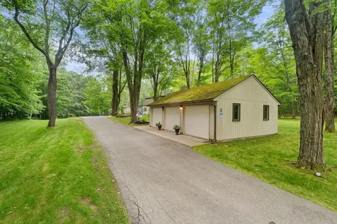 2 Little Hook Road Lee NH 03861