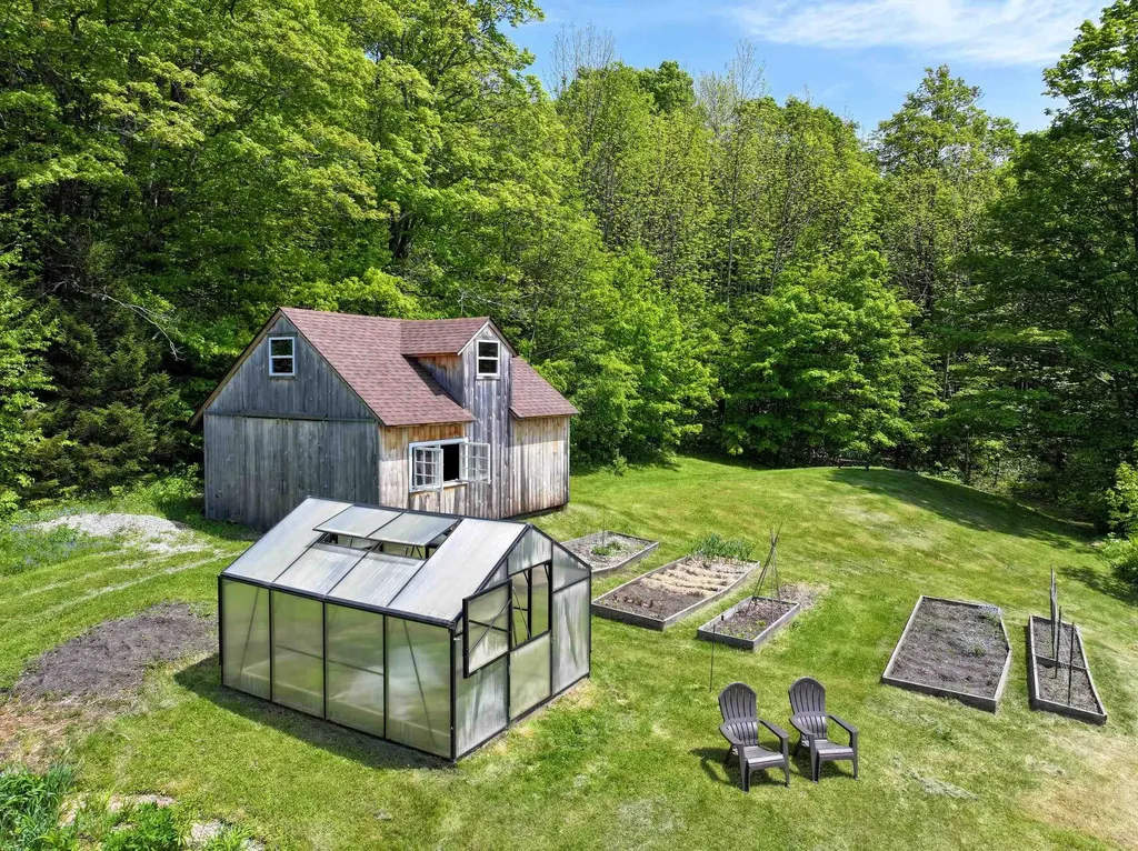 1074 N Hollow Road Rochester VT 05767