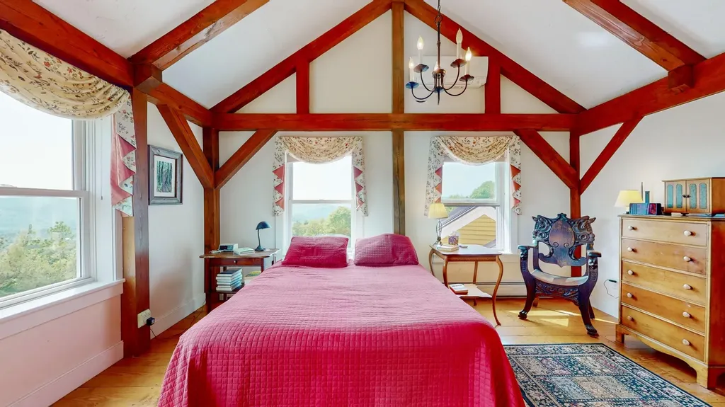 1074 N Hollow Road Rochester VT 05767