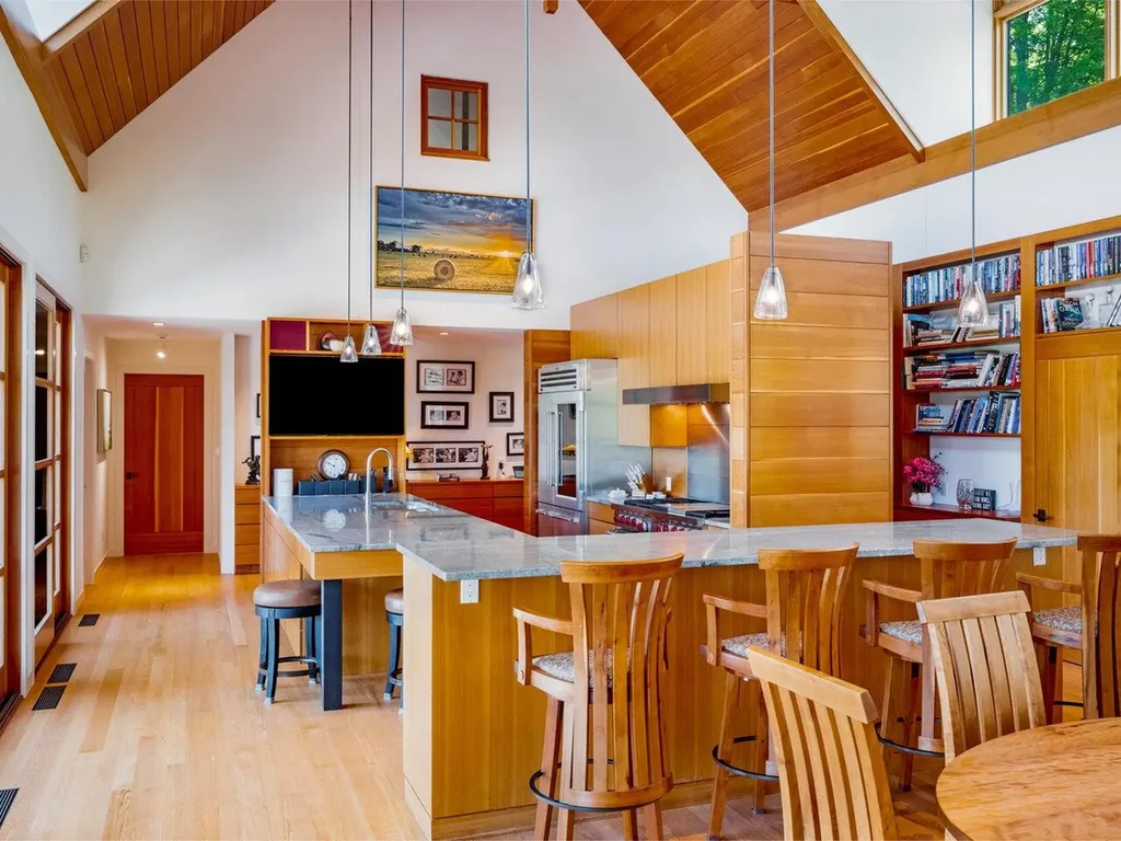 225 Eagles Rest Road Shelburne VT 05482