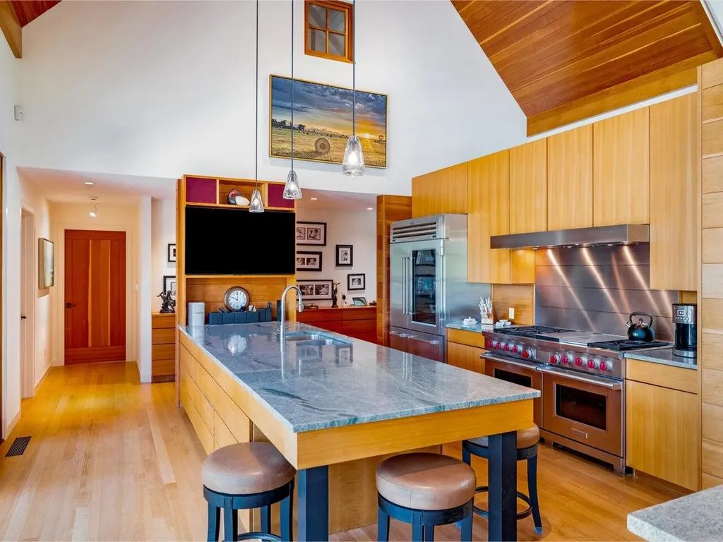 225 Eagles Rest Road Shelburne VT 05482